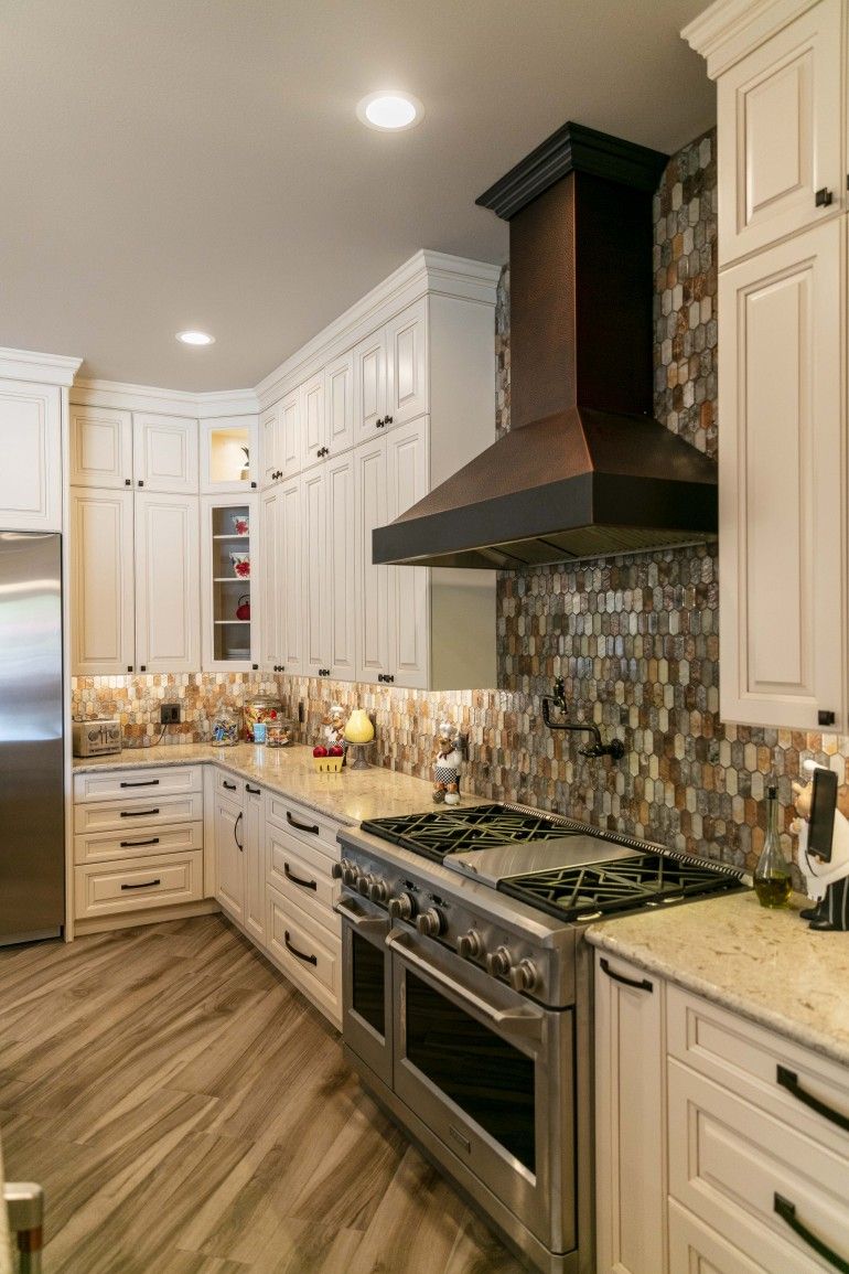 Columbia Cabinets - Traditional Design Portfolio